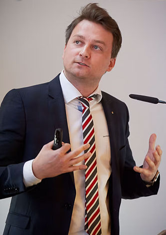 Prof. Dr. David Matusiewicz